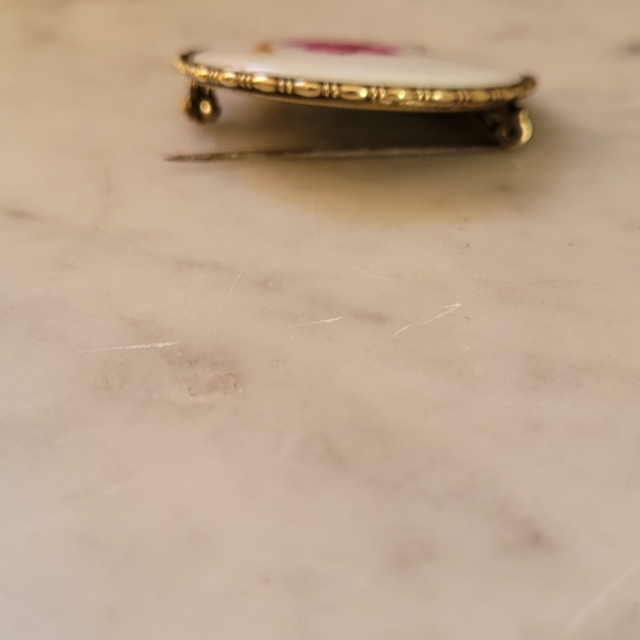 ANTIQUE German Porcelain Floral Brooch - Picture 3 of 7